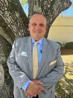 Member   Lee  Kirkman 