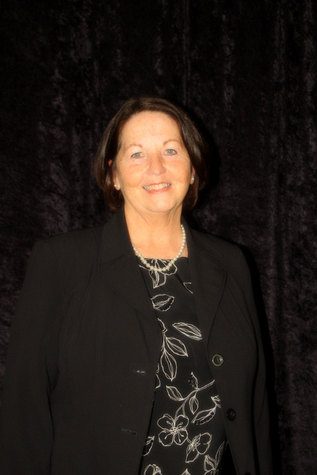 Member  Dr. Nancy  Nash 