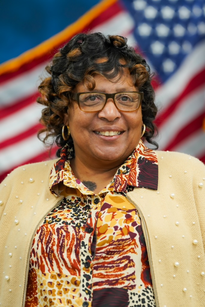 Member  Ms.  Monique   Braswell 